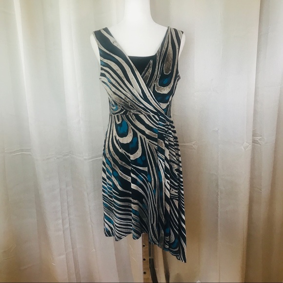 Sandra Darren Dress Size 8 Medium Asymmetrical Hem Stretch Sleeveless Striped. - Picture 8 of 15